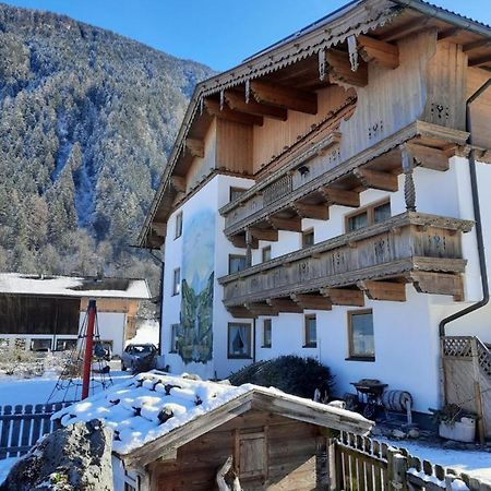 Landhaus Brugger Ferienwohnungen Hollenzen Exteriér fotografie