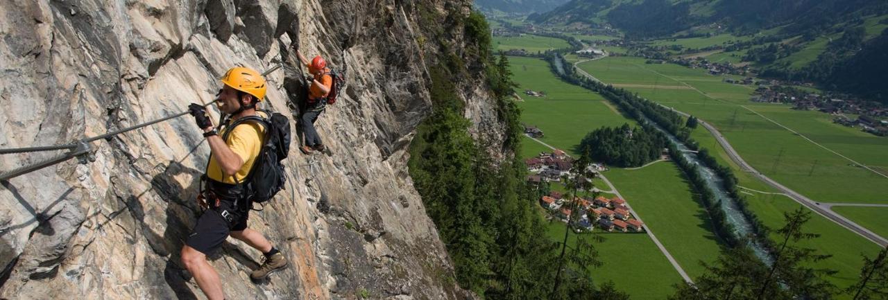 Landhaus Brugger Ferienwohnungen Hollenzen Exteriér fotografie